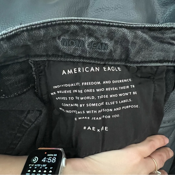 American Eagle Dark Grey High Rise Mom Jeans NWOT - Picture 6 of 8